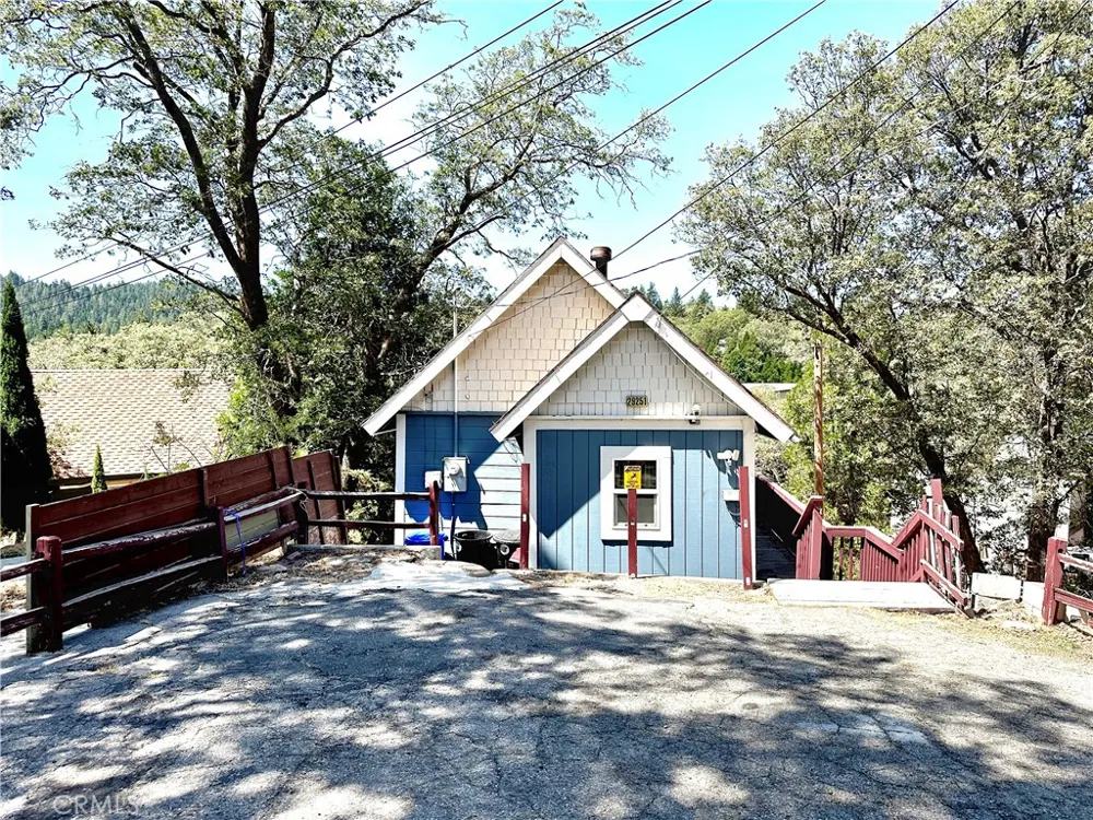 29251 Lake Brook Cedar Glen, CA 92321