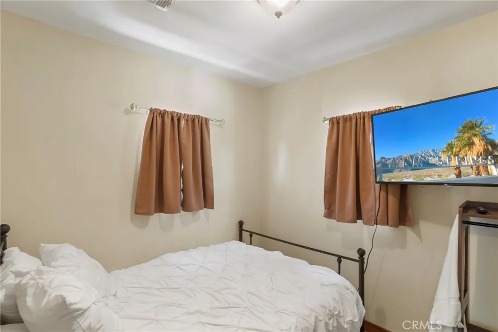 29251 Lake Brook Cedar Glen, CA 92321