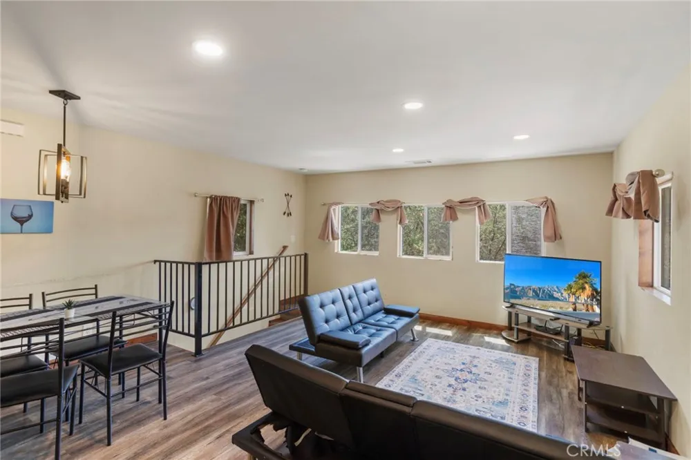 29251 Lake Brook Cedar Glen, CA 92321