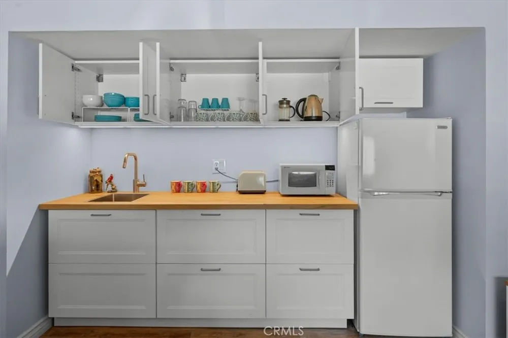 2170 Spring Oak Running Springs, CA 92382