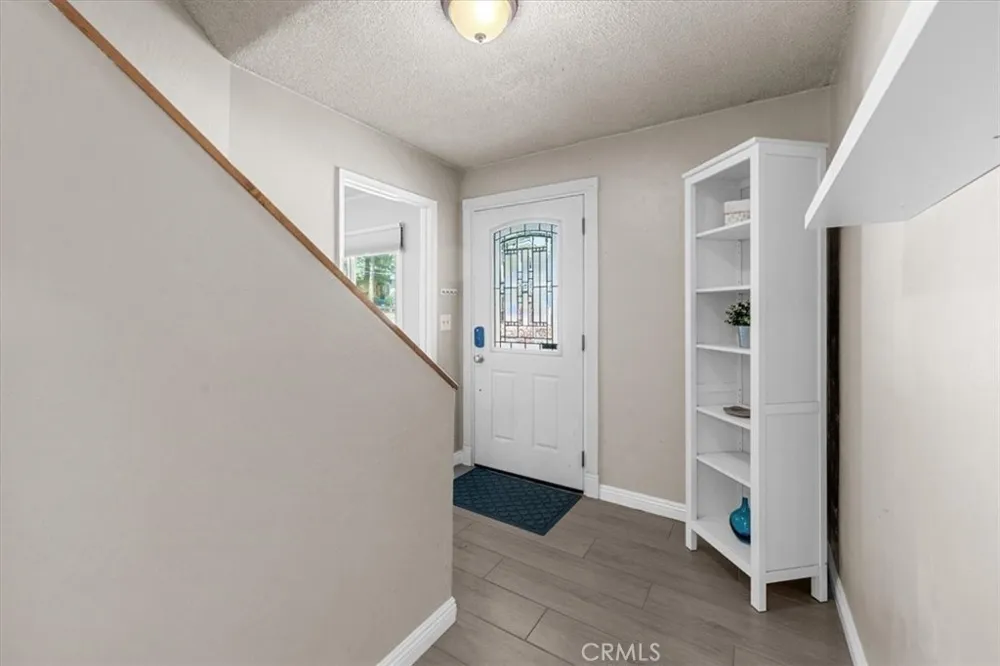 2170 Spring Oak Running Springs, CA 92382