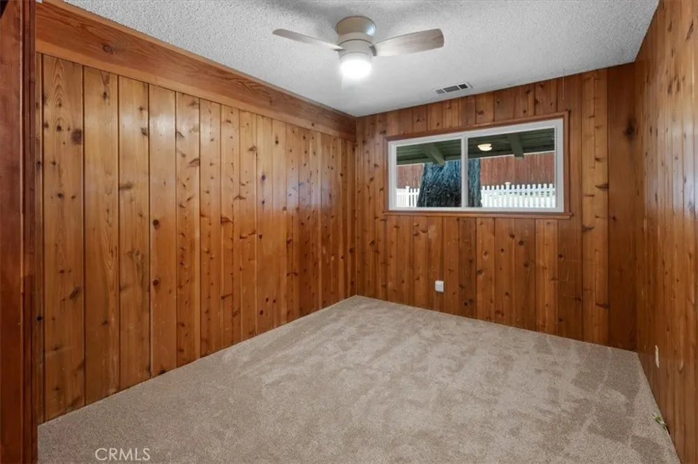 2170 Spring Oak Running Springs, CA 92382