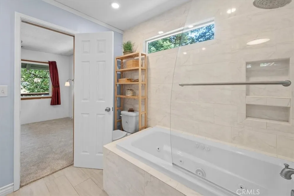 2170 Spring Oak Running Springs, CA 92382
