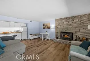 2170 Spring Oak Running Springs, CA 92382