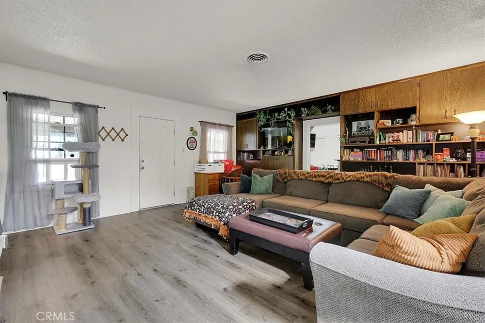 9834 Live Oak, CA 95953