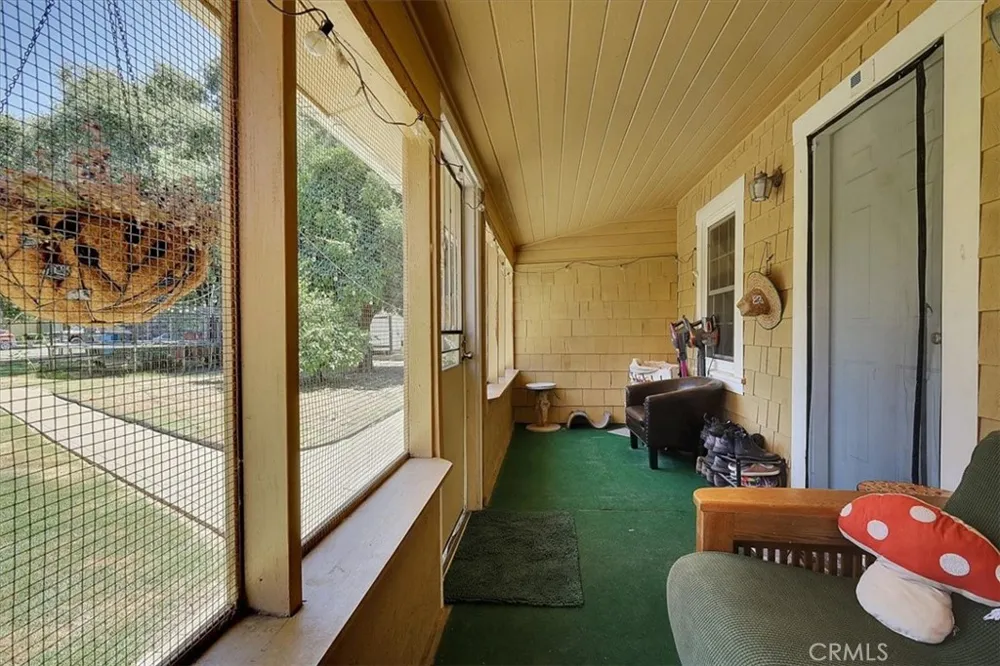 9834 Live Oak, CA 95953