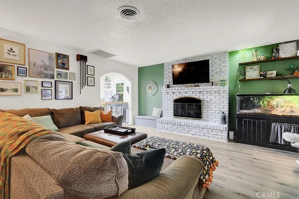 9834 Live Oak, CA 95953