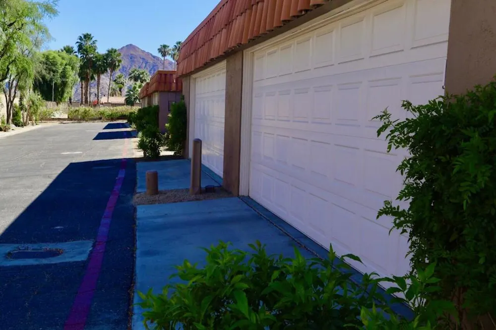 49151 Washington Street La Quinta, CA 92253