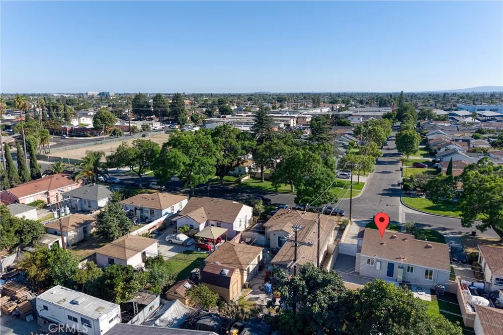 8237 Arnett Downey, CA 90241