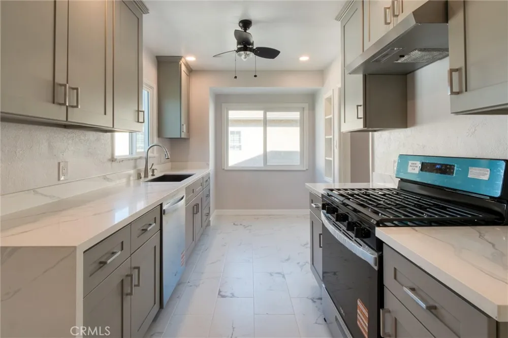 8237 Arnett Downey, CA 90241