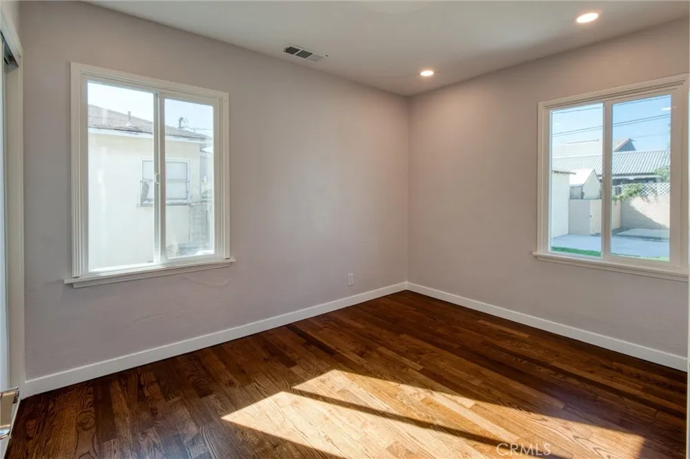 8237 Arnett Downey, CA 90241