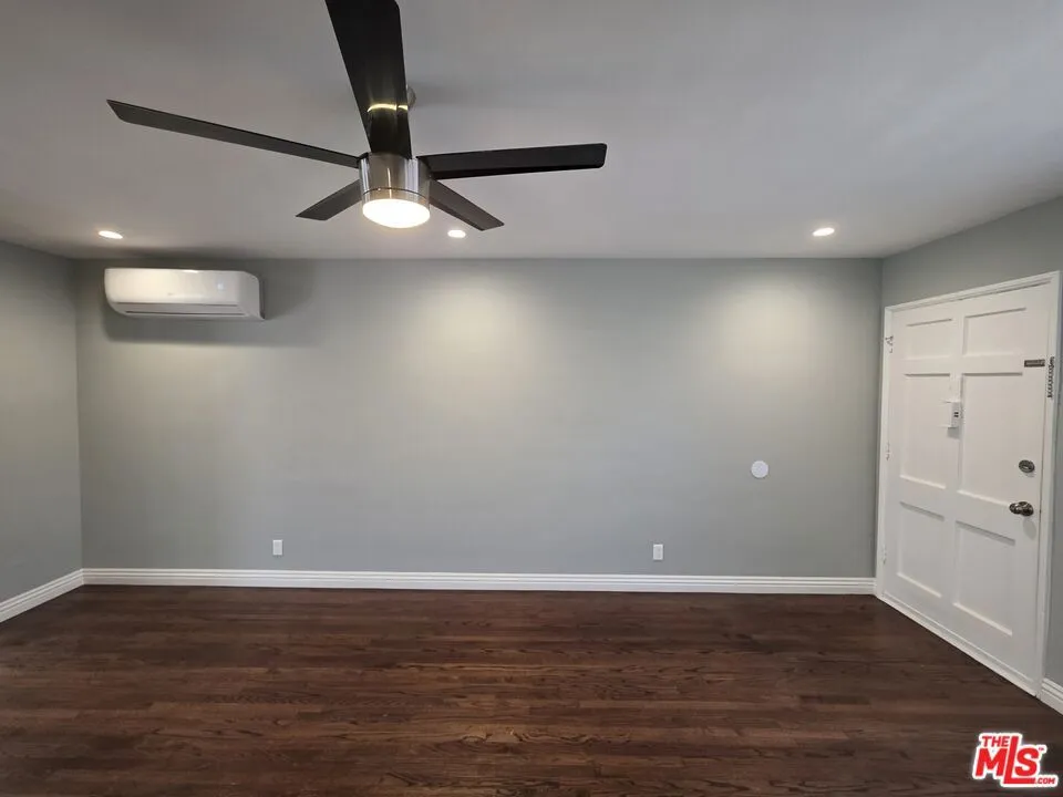 102 Gaviota Avenue #106 Long Beach, CA 90802