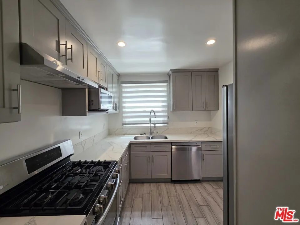 102 Gaviota Avenue #106 Long Beach, CA 90802
