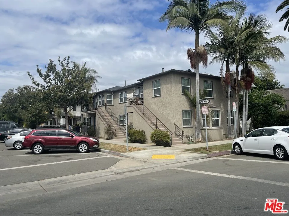 102 Gaviota Avenue #106 Long Beach, CA 90802