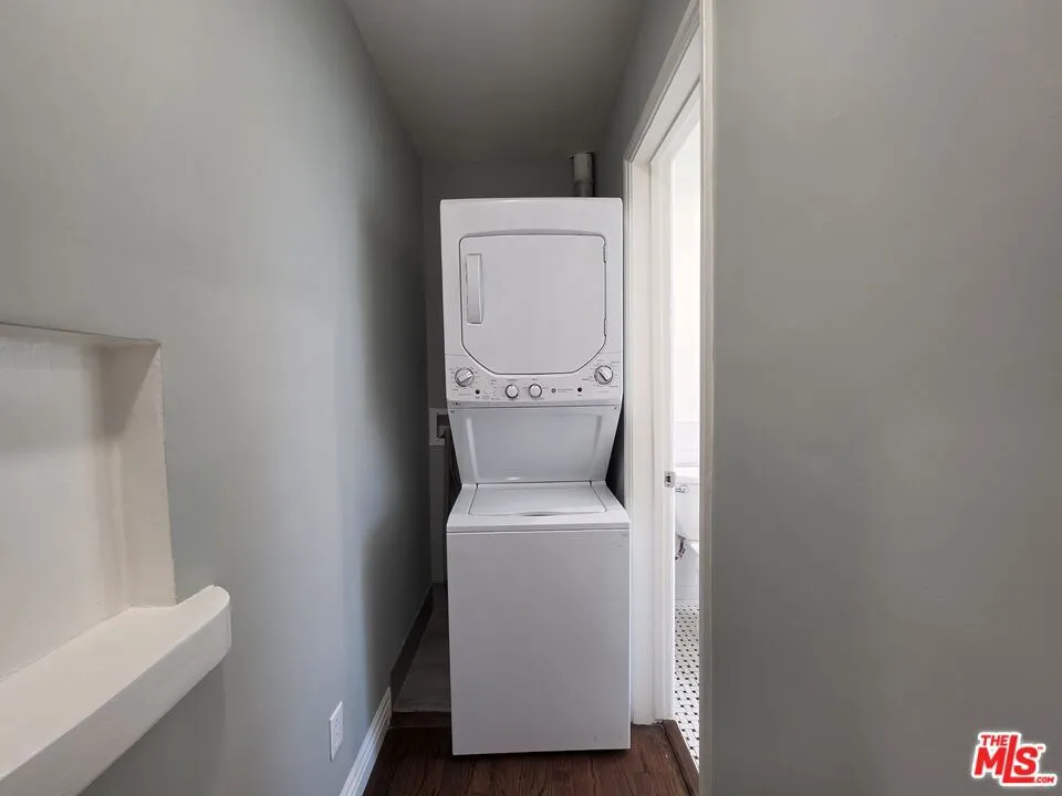 102 Gaviota Avenue #106 Long Beach, CA 90802