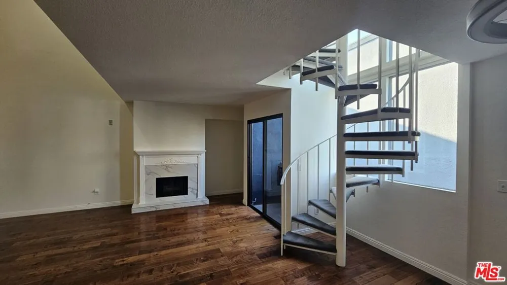 1940 Highland Avenue #59 Los Angeles, CA 90068