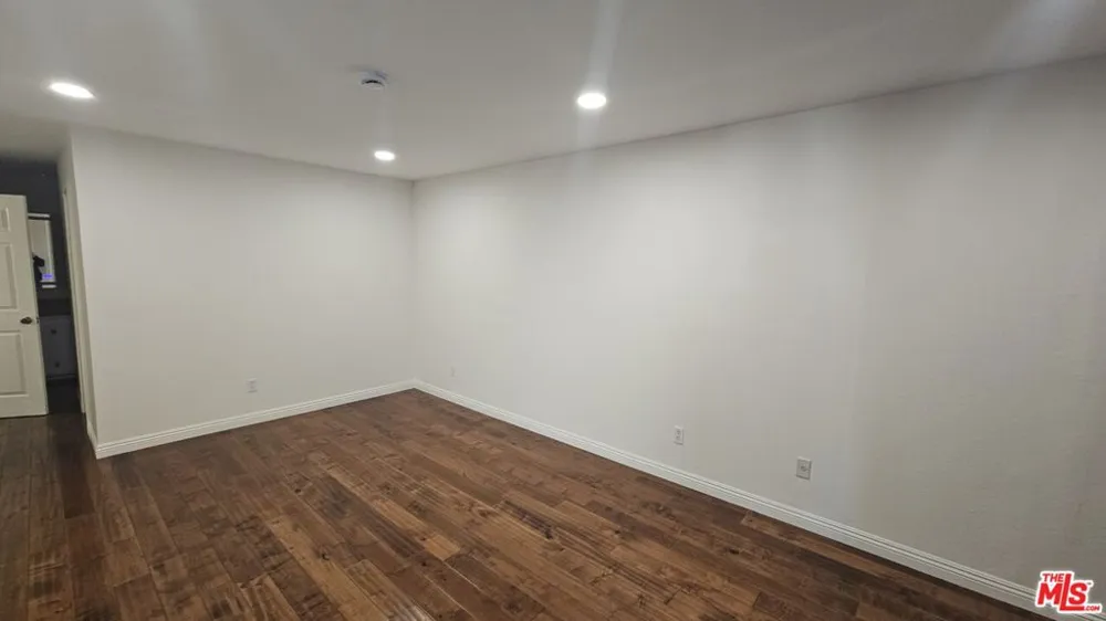 1940 Highland Avenue #59 Los Angeles, CA 90068