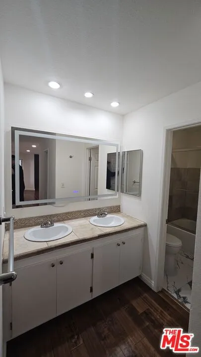 1940 Highland Avenue #59 Los Angeles, CA 90068