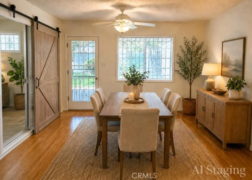 2938 Los Flores Lynwood, CA 90262
