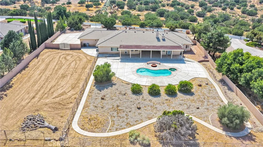 7091 Coriander Oak Hills, CA 92344