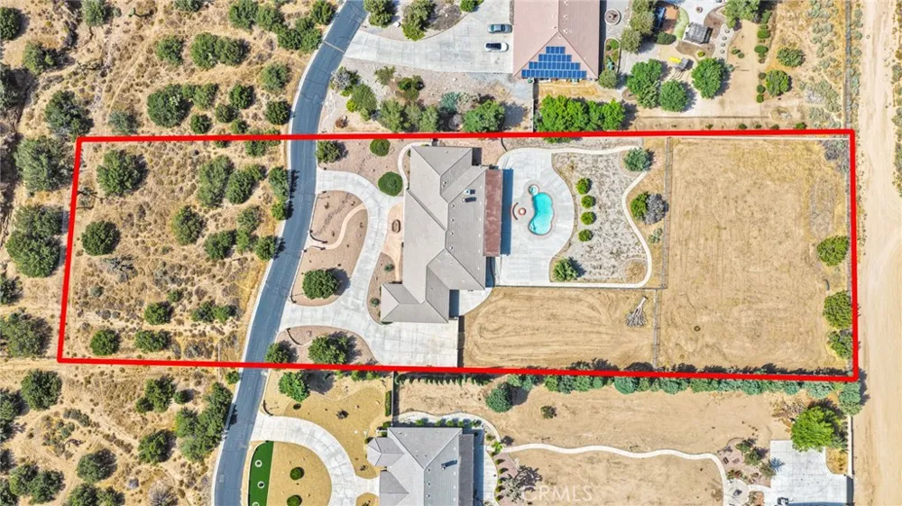 7091 Coriander Oak Hills, CA 92344
