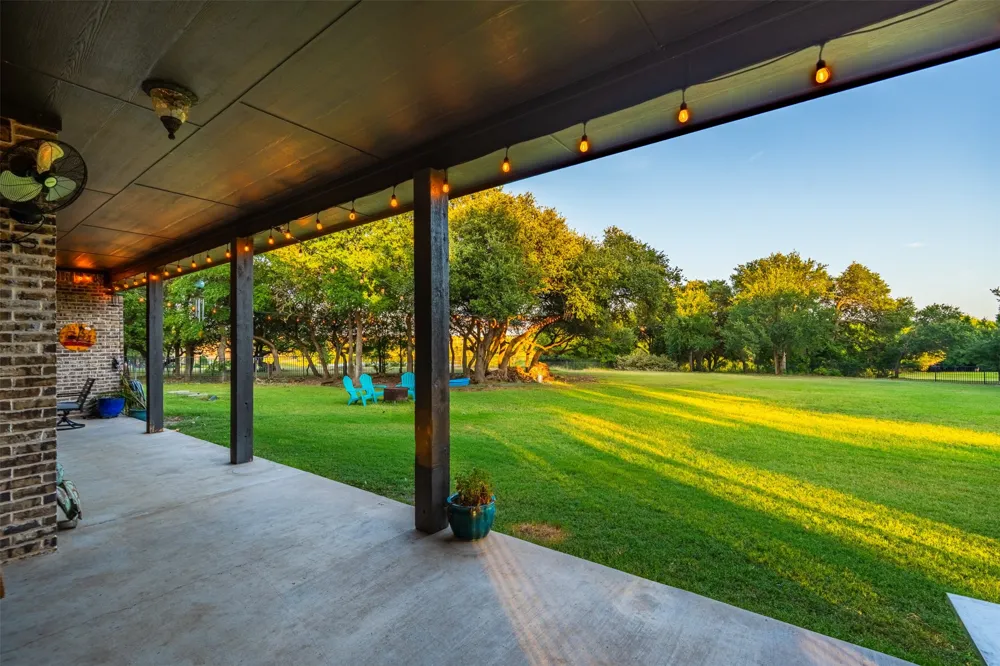 135 Crooked Stick Lane Aledo, TX 76008