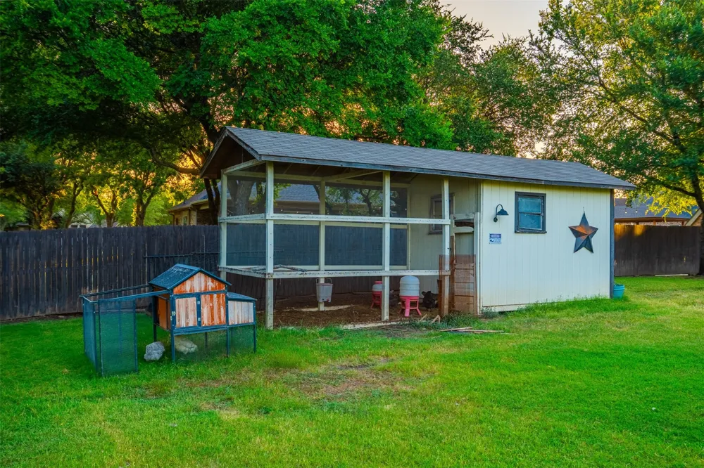 135 Crooked Stick Lane Aledo, TX 76008