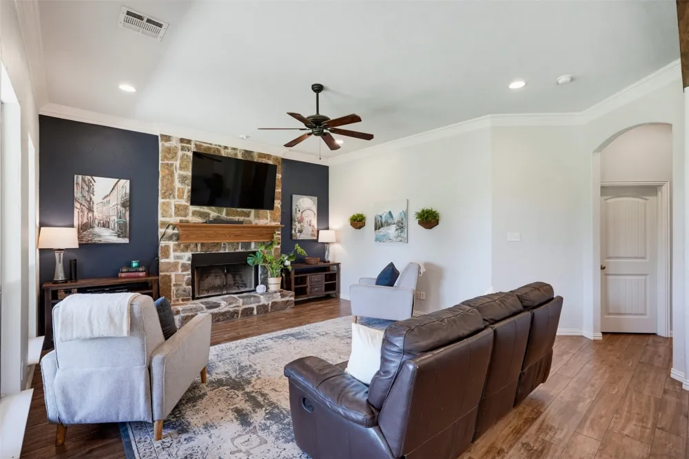 135 Crooked Stick Lane Aledo, TX 76008