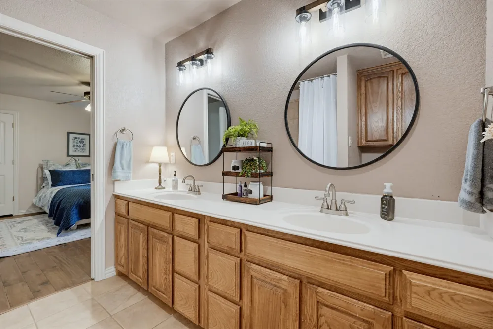135 Crooked Stick Lane Aledo, TX 76008