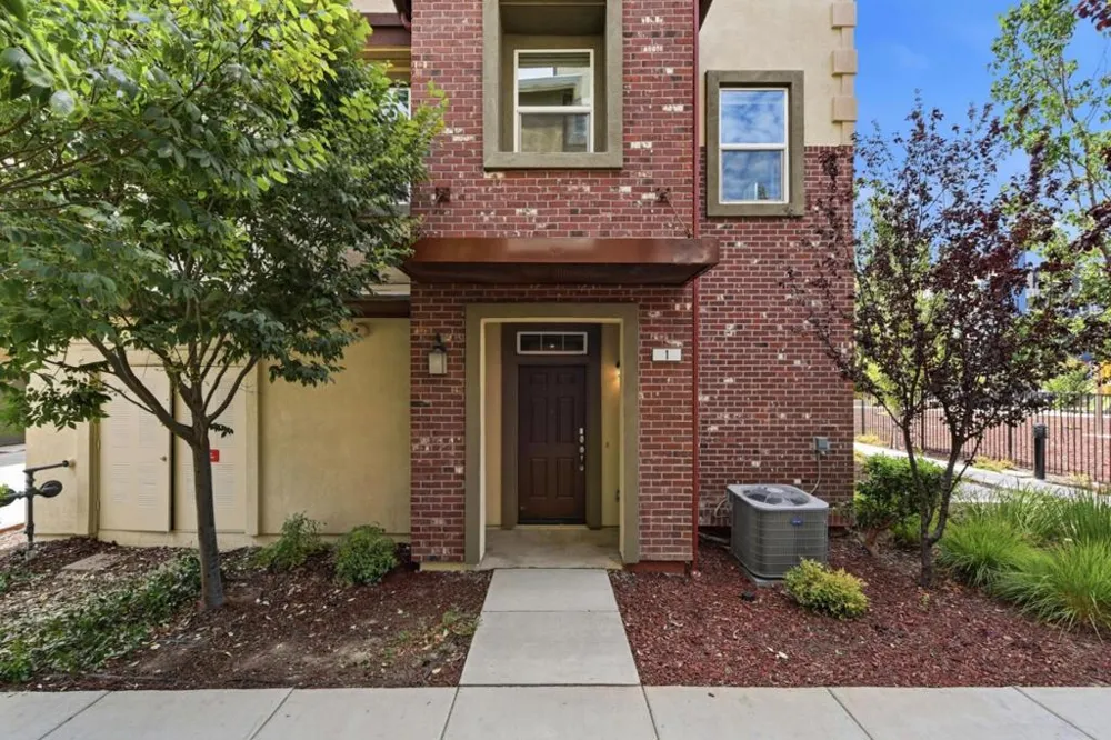 1011 Bellante Lane #1 San Jose, CA 95131