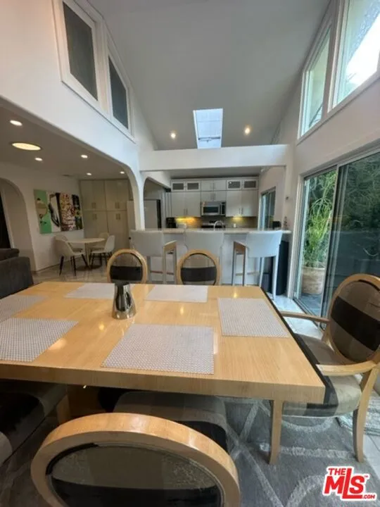 425 Sunridge Street Playa del Rey, CA 90293