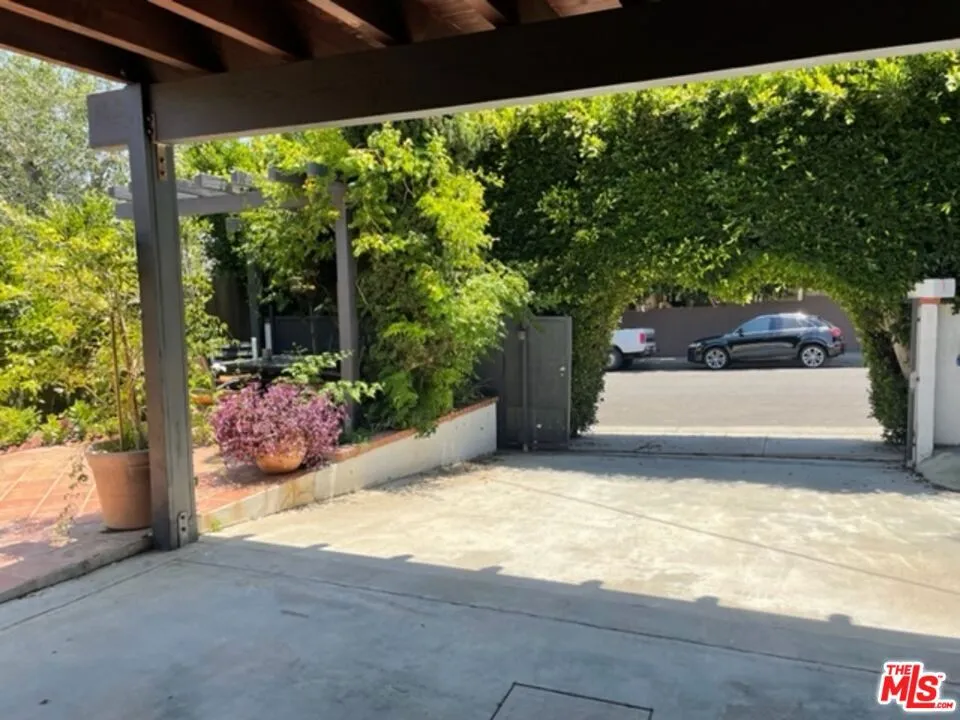 425 Sunridge Street Playa del Rey, CA 90293