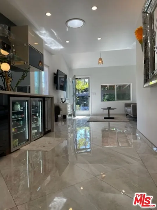 425 Sunridge Street Playa del Rey, CA 90293