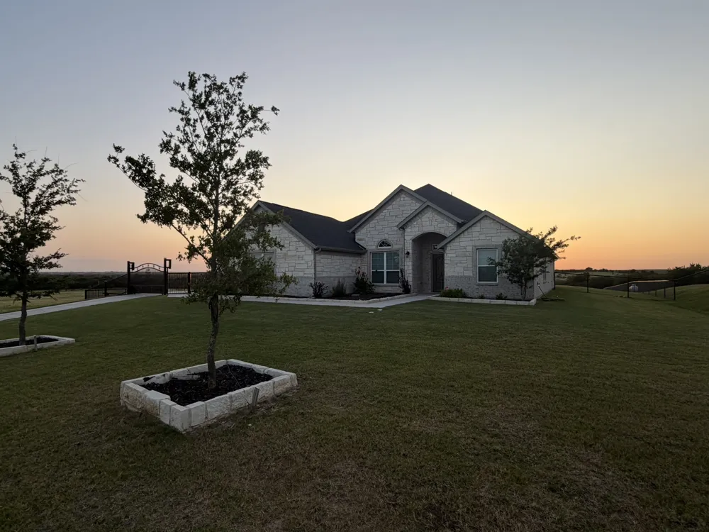 7409 Autumn Grove Lane Ponder, TX 76259