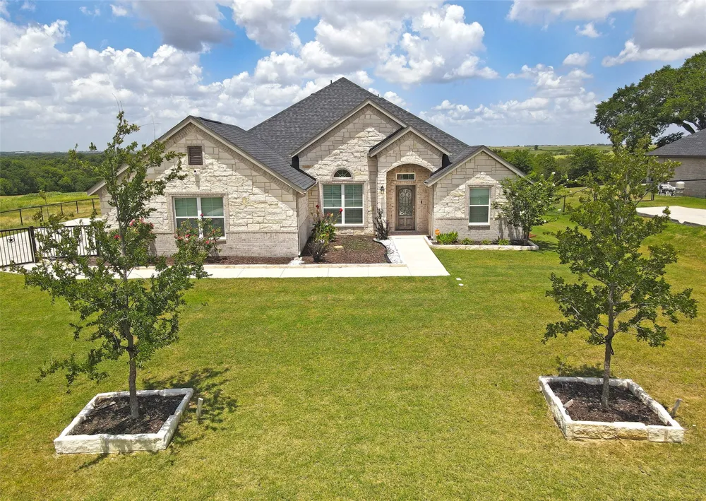 7409 Autumn Grove Lane Ponder, TX 76259
