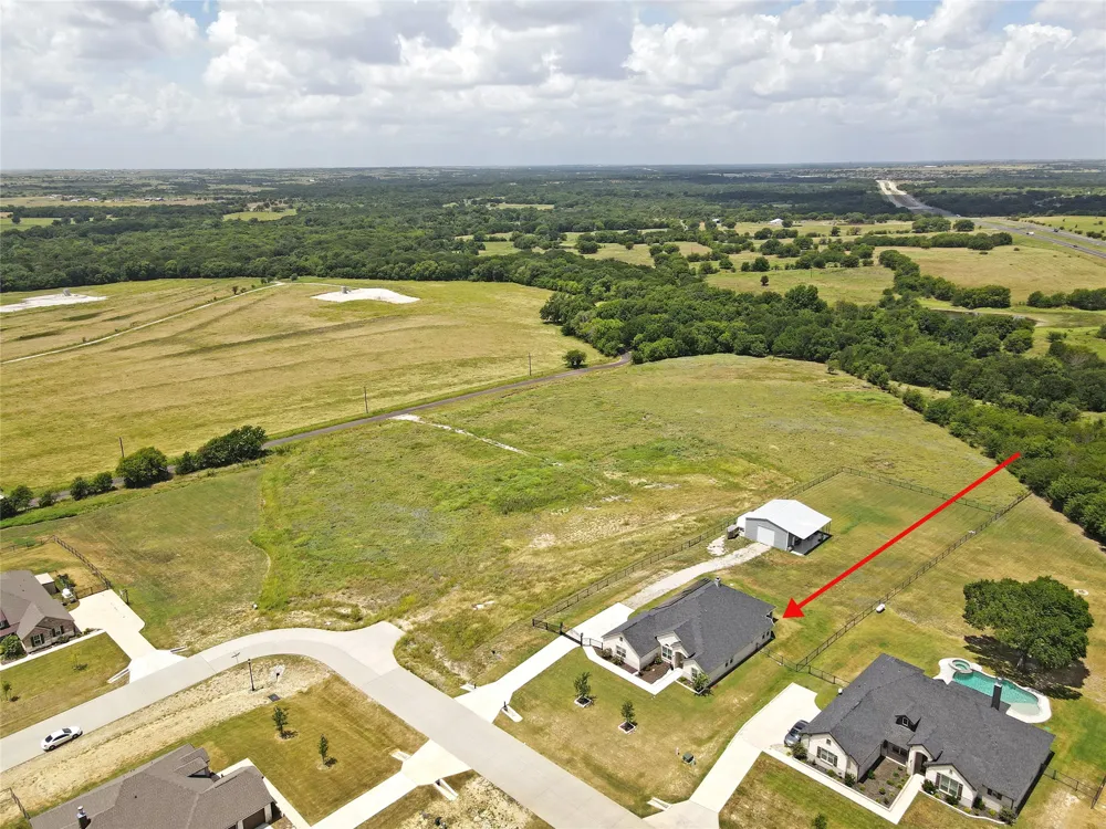 7409 Autumn Grove Lane Ponder, TX 76259