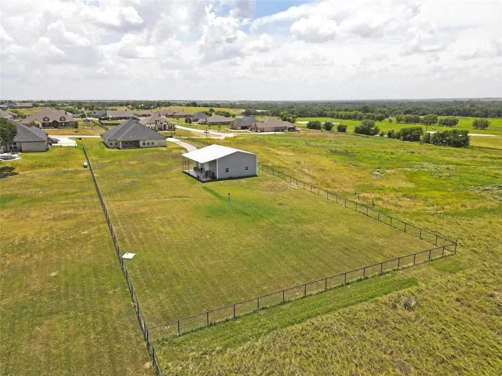 7409 Autumn Grove Lane Ponder, TX 76259