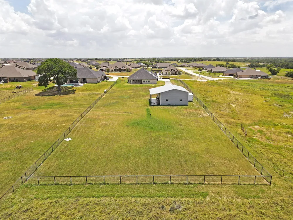 7409 Autumn Grove Lane Ponder, TX 76259