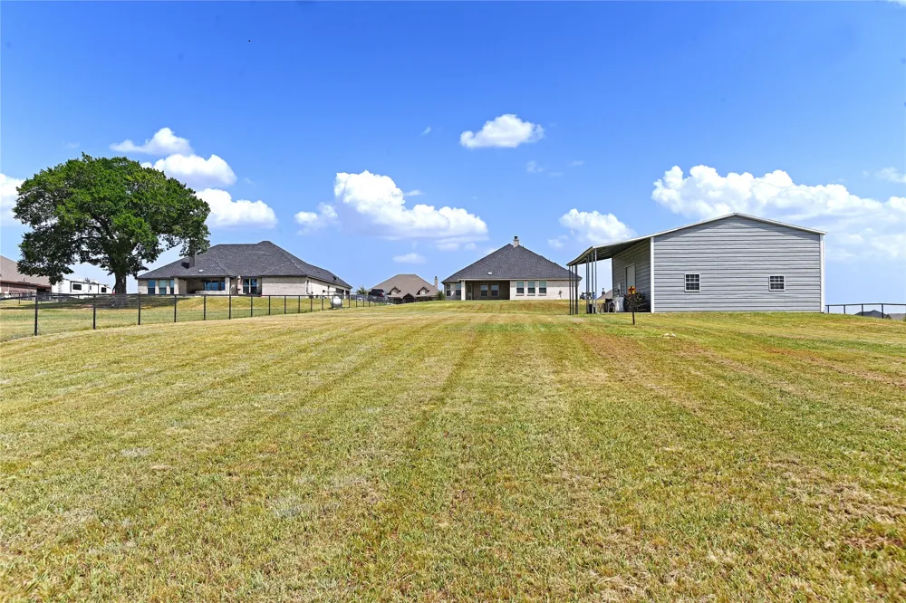 7409 Autumn Grove Lane Ponder, TX 76259