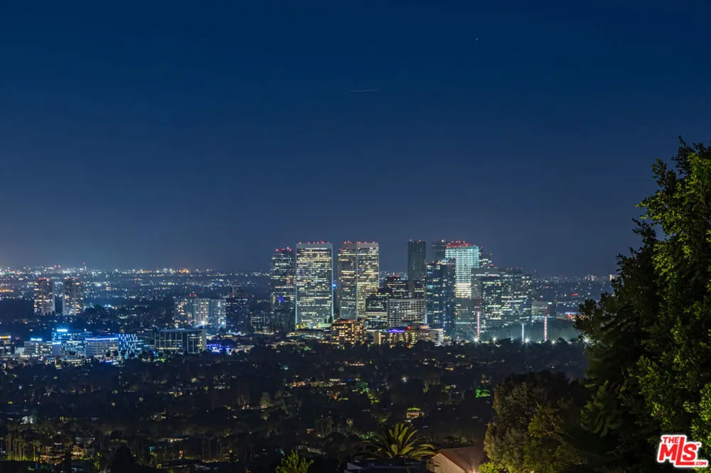 9364 Beverly Crest Drive Los Angeles, CA 90210