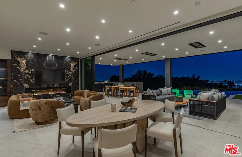 9364 Beverly Crest Drive Los Angeles, CA 90210