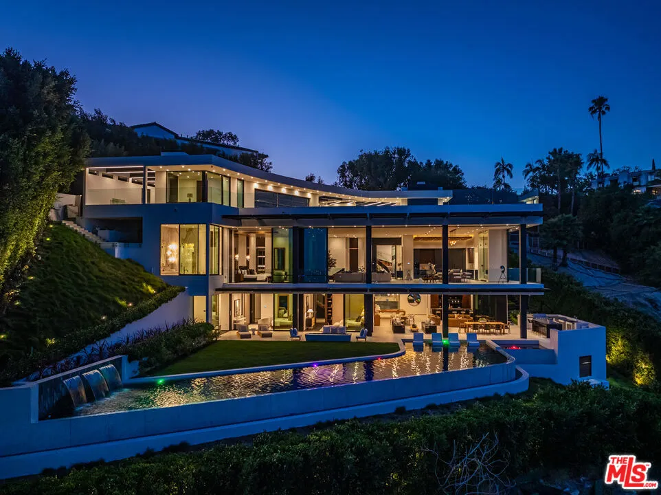 9364 Beverly Crest Drive Los Angeles, CA 90210