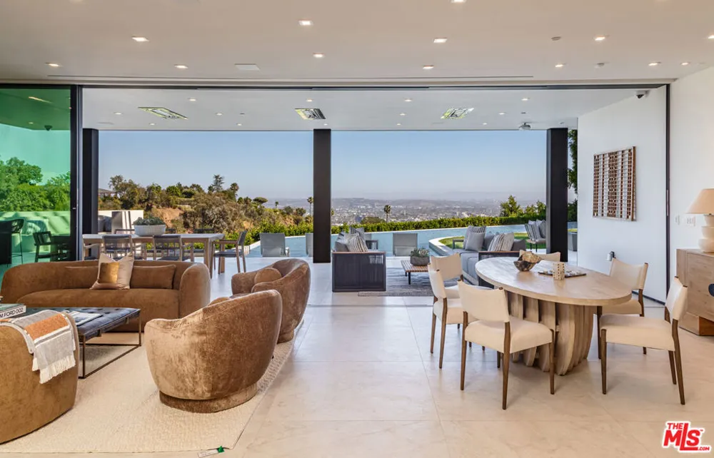 9364 Beverly Crest Drive Los Angeles, CA 90210