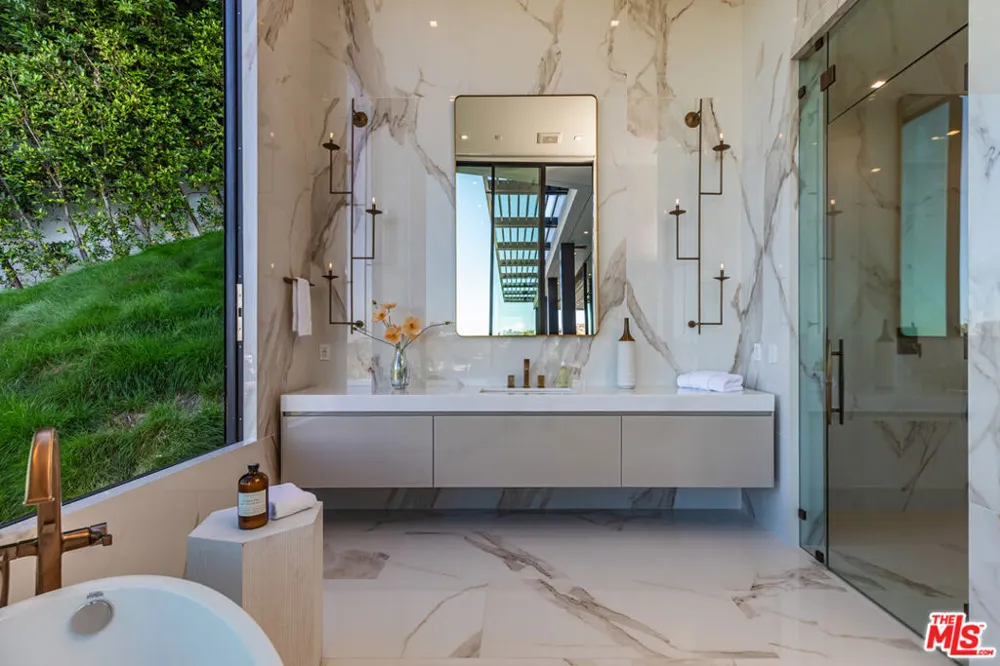 9364 Beverly Crest Drive Los Angeles, CA 90210