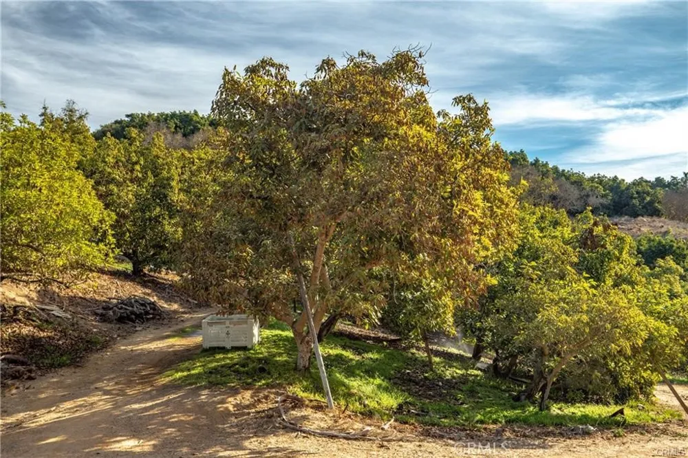 Circle R Escondido, CA 92026