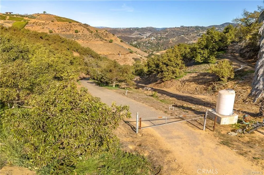 Circle R Escondido, CA 92026
