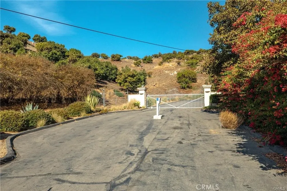 Circle R Escondido, CA 92026