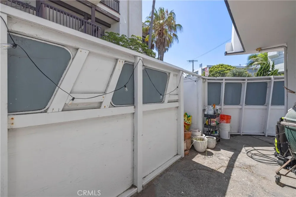 3906 Pacific Avenue Marina del Rey, CA 90292
