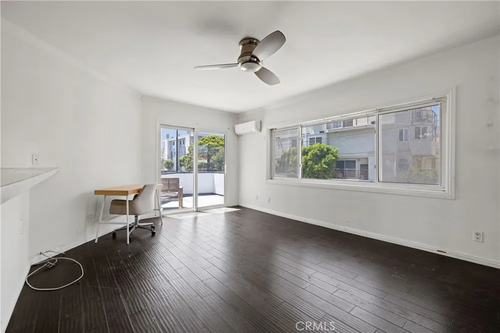 3906 Pacific Avenue Marina del Rey, CA 90292
