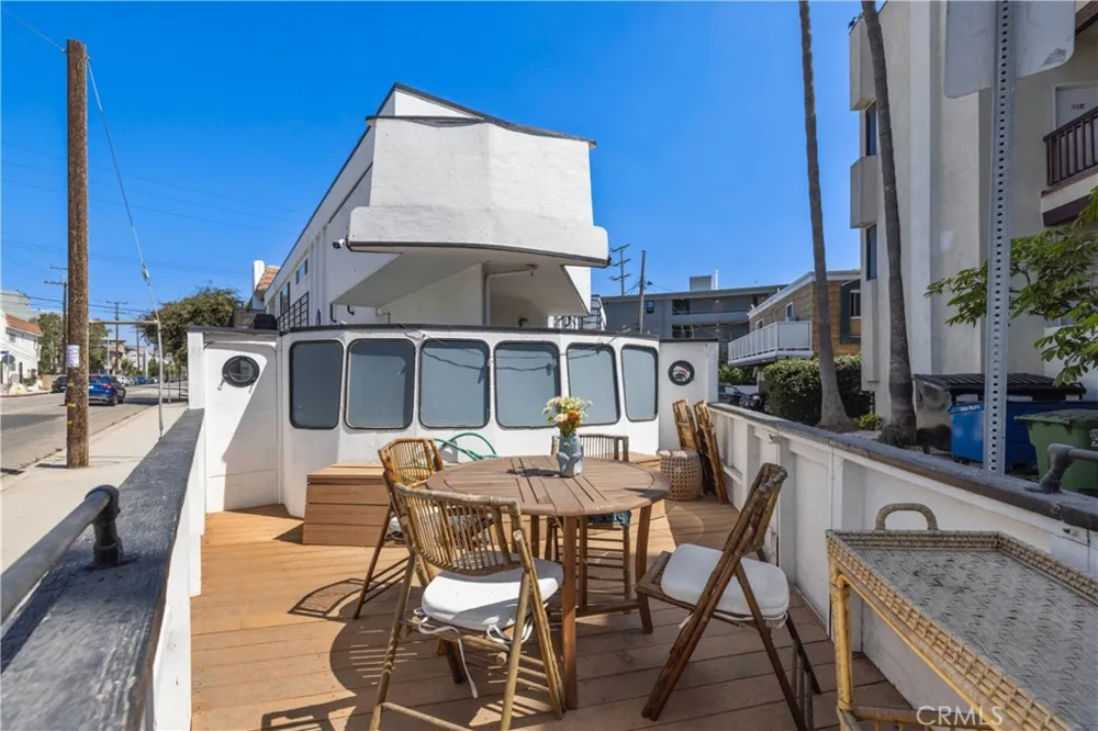 3906 Pacific Avenue Marina del Rey, CA 90292
